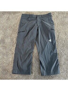 Eddie Bauer First Ascent Women's 2 Hiking Capri Pants Gray Stretch Zip Pocket